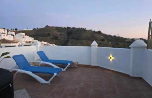 Casa Lidia, bonito y cómodo ático con rooftop privado, impresionantes vistas mar, montaña y jacuzzi - Foto 57