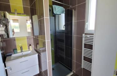 Maison récente à côté du Casino et de la baie du Kernic - Foto 29