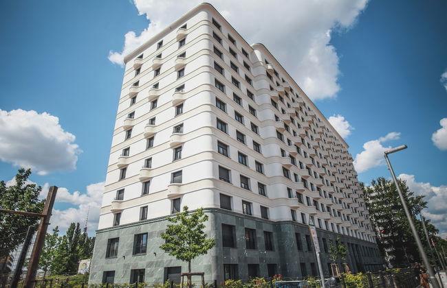 The Circus Living - Photo 42