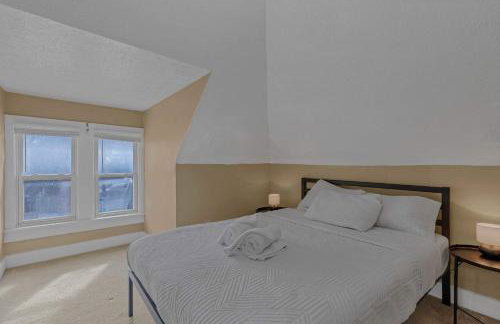 Your Central Columbus Retreat Awaits 5 BR 2 Bath - Foto 29