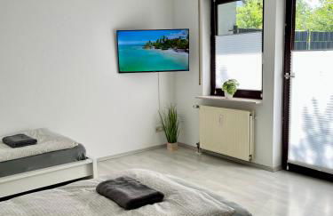 L5 Apartments - Ganze Wohnung, Küche, Bad, WLAN, Terrasse - Foto 1