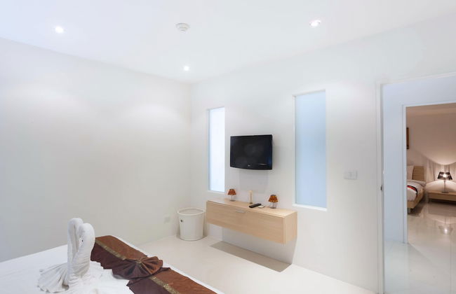 Sunset Plaza Karon by RESAVA - Photo 14