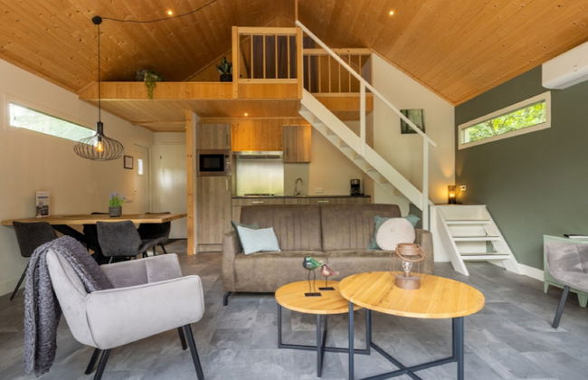 Forest Lodge in Nature With Pond Views - Foto 11