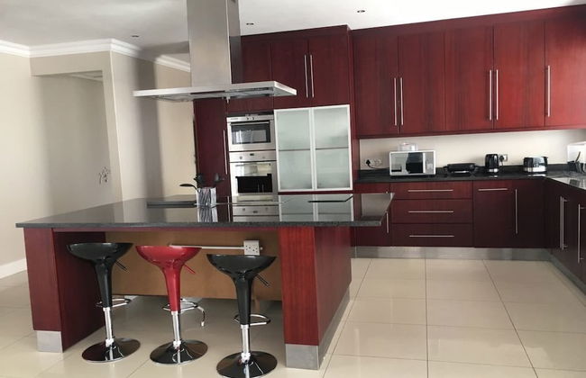 House Havana Camps Bay - Photo 18