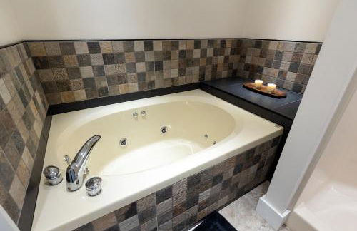 Spectacular Buckleberry View EV Recharge Hot Tub Fireplace Jacuzzi - Foto 22