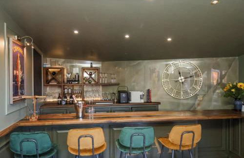 Beacon House - Photo 9