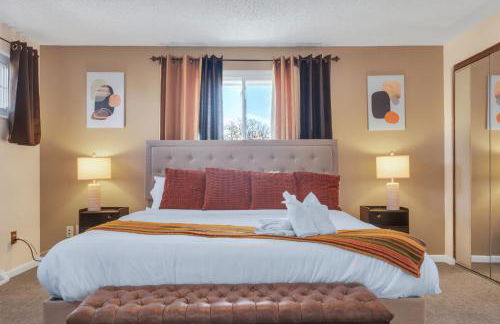 6BD Near DT - BBQ Grill, Games & Football Fun - Photo 42