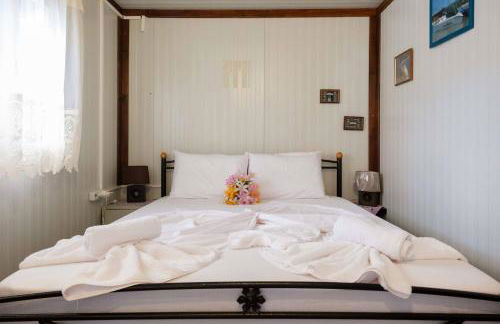 Effie's Maisonette with Detached Studio - Photo 34