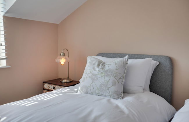 Outstanding 3 Bedroom Townhouse in Hertford - Foto 14