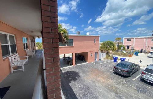 Beachfront Condo On Quiet Treasure Island- 1 Bed - Photo 42