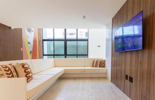 Studio inteiramente novo em localização perfeita, lazer completo e muito conforto! - Foto 42