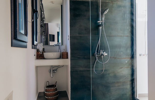 Ble Kythnos Suites - Photo 13