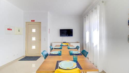 Amazing Home with Balcony & Barbecue - Photo 5