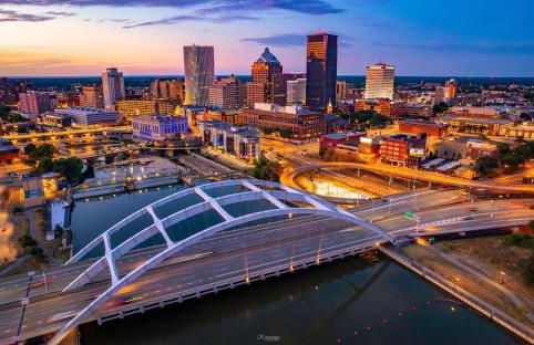 Spacious Home with In-Unit Laundry, Parking, 1GB WiFi, & Patio Deck - Foto 24