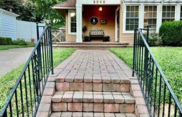 Blue Moon Cottage - Music Room, Inground Pool - Foto 2