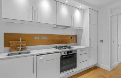 Prime Apartment in Hyde Park with patio - Foto 3