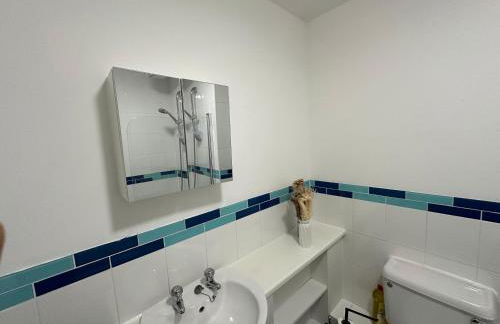 Timber Court - FREE PARKING - 2 Bedroom Apartment - FAST Wi-Fi - Perfect for Contractors! - Foto 9