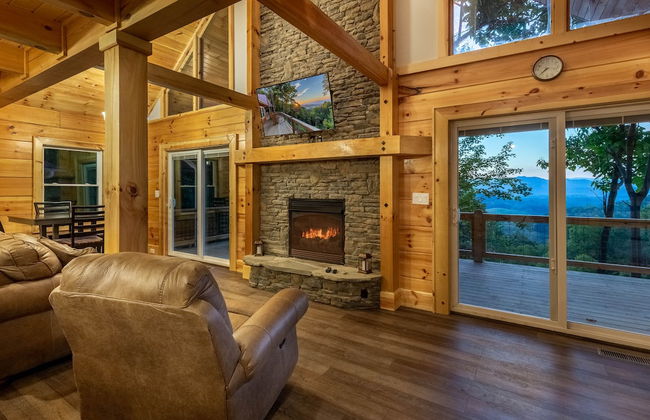 Stunning 2BR Cabin with Mountain Views - Foto 9
