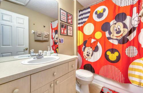 Magical Getaway Close to Disney! Pool, Gym, & WiFi - Photo 21