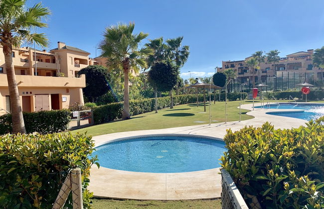 Casares Beach Golf Apartment With Private Garden and Pool Access - Foto 21