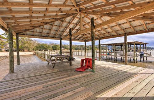 Luxe Fairhope Home with Covered Patio Walk to Bay - Foto 44