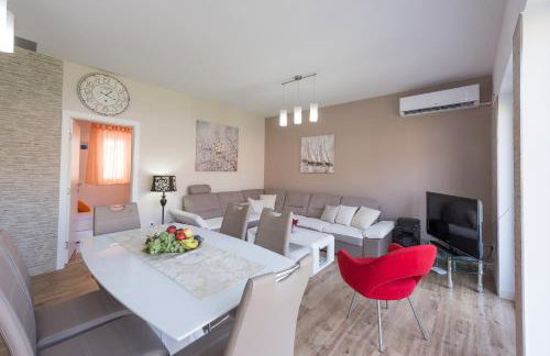 Amfora Apartment - Photo 8