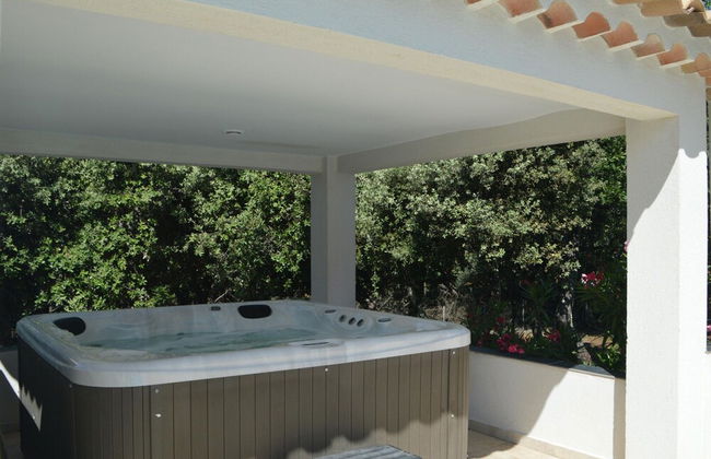 Modern Holiday Home With Private Pool and Garden - Foto 33