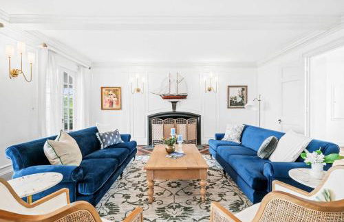 Cranberry Hill | 9 BR 22 Acre Estate | Sleeps 24 - Photo 4