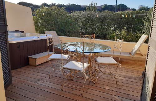 T2 rénové 100m plage avec SPA privatif entre calvi et ile rousse - Foto 3