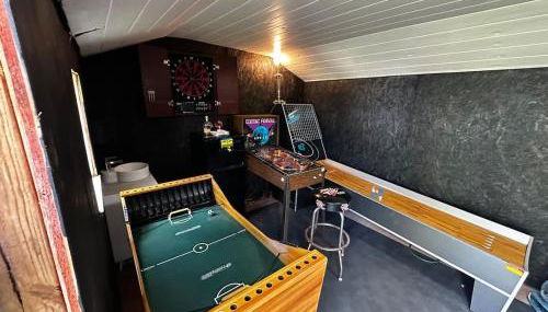 Farmhouse Oasis w Pool Heated Spa Treehouse and Game Room Located Centrally off I-4 - Foto 4