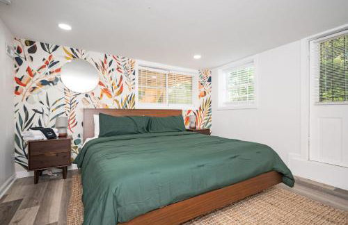 Chic 2-Bed Haven with Vibrant Décor in SE Atlanta - Foto 4