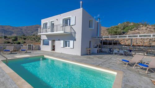 Tranquil sea view villa with private pool, just 2km from the beach! - Foto 4