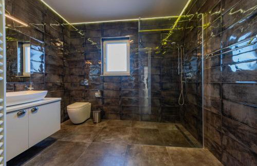 Villa Kalac, a charming holiday pool oasis near the sea - Foto 41