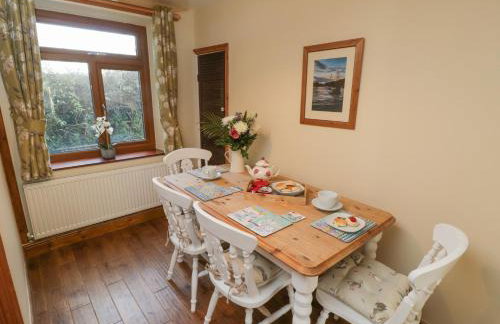 Eskside Cottage - Photo 6