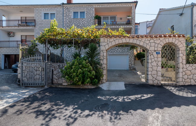 Melita Lara - Foto 13