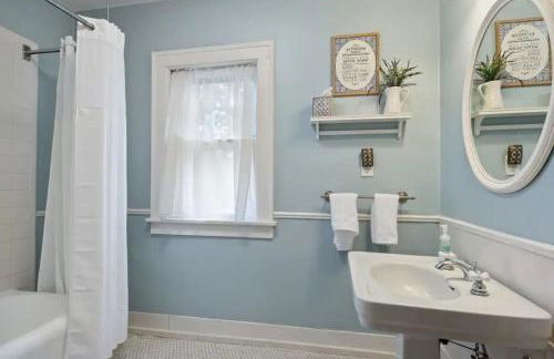 Walk to Notre Dame Harter Heights Hideaway - Foto 27