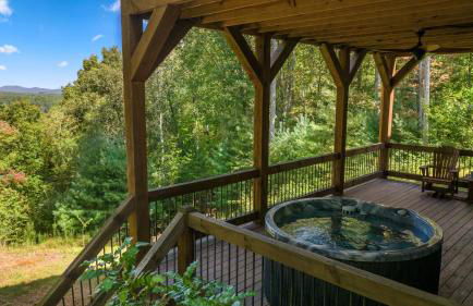 A Mornings Mist - Scouts Overlook - Romantic Retreat, Hot Tub, Cozy Fireplace, Mountain Views at Scouts Overlook - - Foto 50