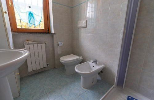 House of Camellias - Ground Floor with Garden - Foto 32