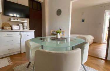 Apartments Flora 2 - Photo 7