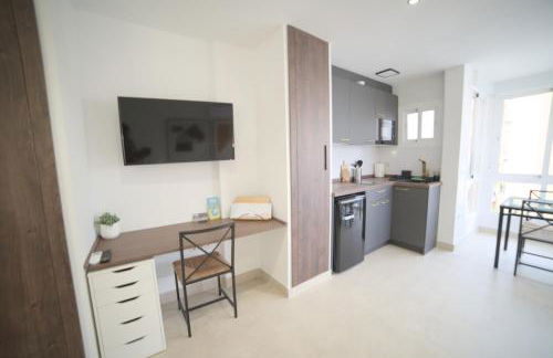 Estudio Playa & Centro - Piscina y Todo a Pie - Foto 20