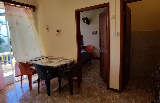 Allamanda Studios and Apartments - Photo 18