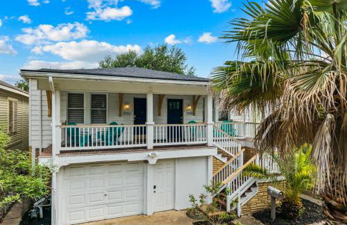 The Starboard at M Historic Lost Bayou Retreat Walk to Beach Sleeps 6 - Foto 3