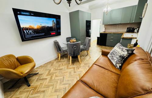 Designer 2 Bed Luxury Apartament with Private Garden in London - Foto 13