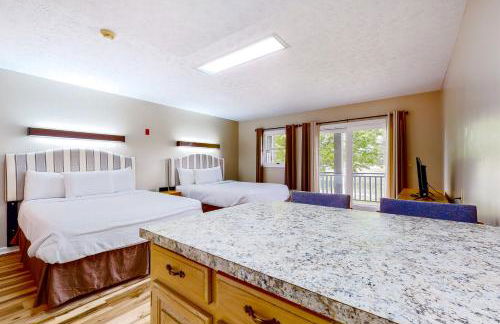 Serene Studio W Patio Near Lake Dog Friendly Gym - Foto 8