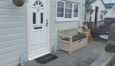 Sanity Sanctuary - Photo 3, Garden