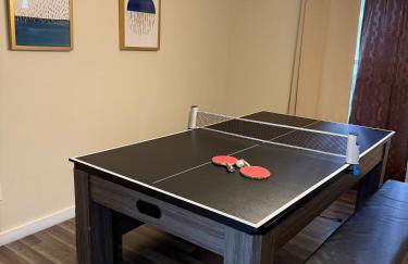 Spacious and tranquil 5br house in charming East Stroudsburg w game room, pets allowed - Foto 44