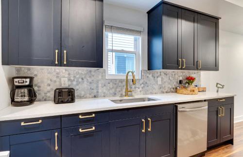 Deck Central Indy Retreat in Walkable Location! - Photo 7