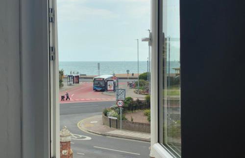 A-N-G Apartments - Parking EV 22kW by the Beach, Canoe Lake & South Parade Pier - Foto 9