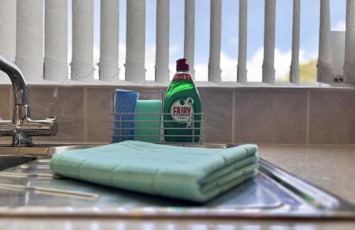 Spacious Home for Workers & Families - Quiet area - Foto 10