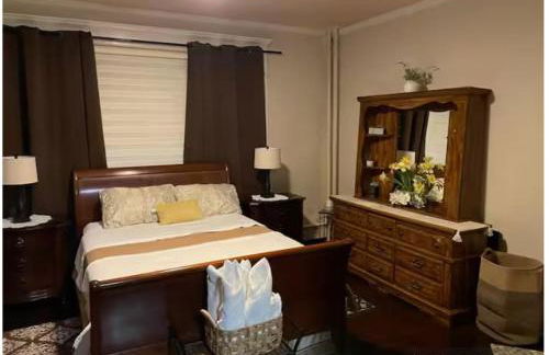 Charming Victorian Home in the Heart of White Plains - Foto 9